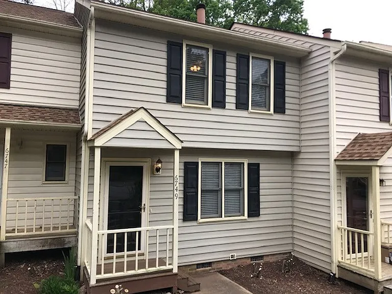 6749 Chauncey Dr — Photo 1