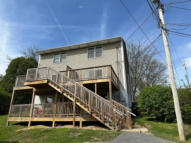 830 S Pugh St — Photo 2