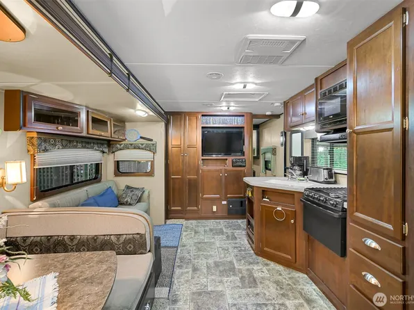 1031 Exit Rd, Sumas, WA 98266