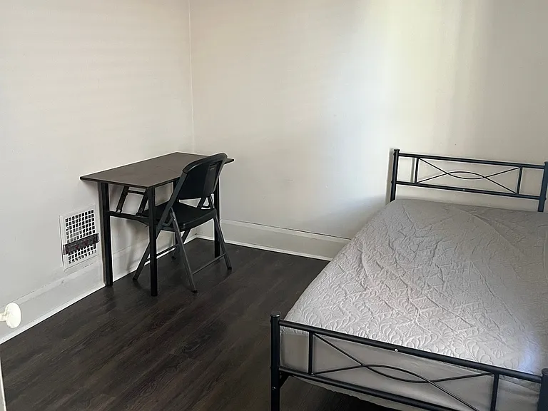 183 Englewood Ave #2 — Photo 4