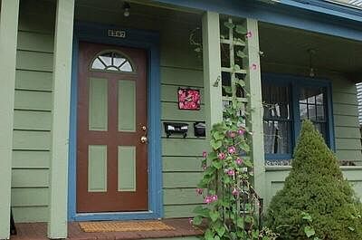 1st image of 2507 E Genesee St #2