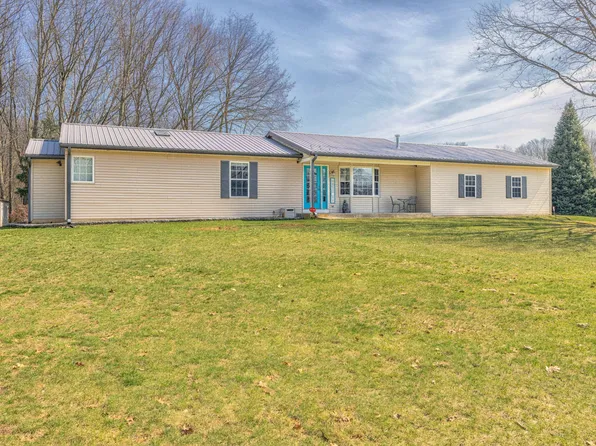 1255 106th Ave, Plainwell, MI 49080