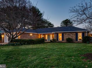 1010 Rollins Dr SW, Leesburg, VA 20175