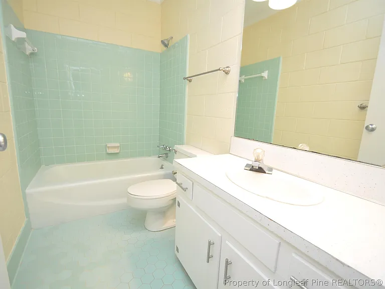 1426 Old Trinity Cir #11 — Photo 13