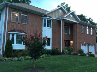 111 Elmar Dr SE, Vienna, VA 22180