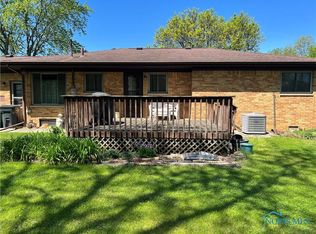 1112 Craig Rd, Maumee, OH 43537