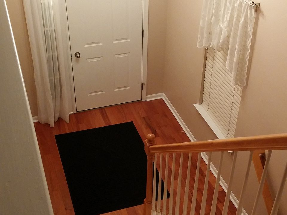 1st image of 265 Stephanie Dr