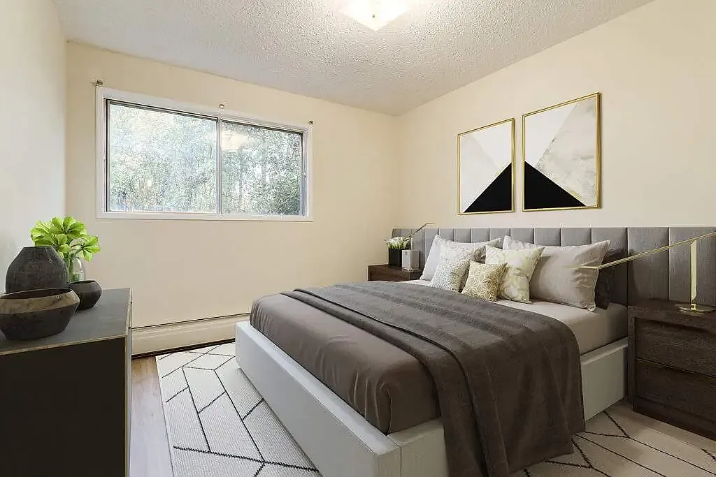 Highwood Apartments — Photo 3
