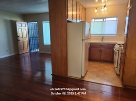 4262 Wilson Ave