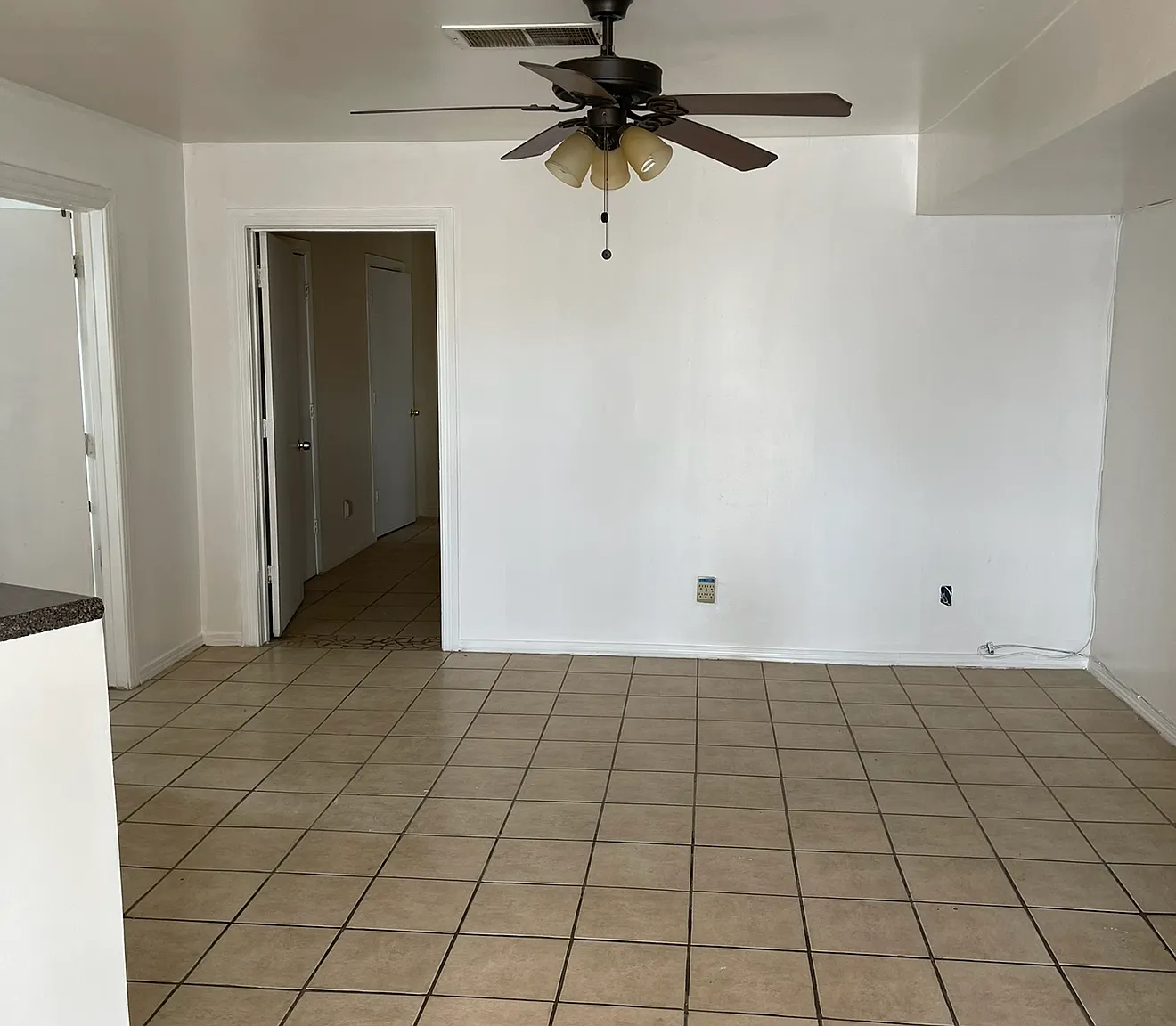 3 bed, $1,450 — Photo 4