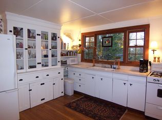 66 Lake Rd, Bozrah, CT 06334