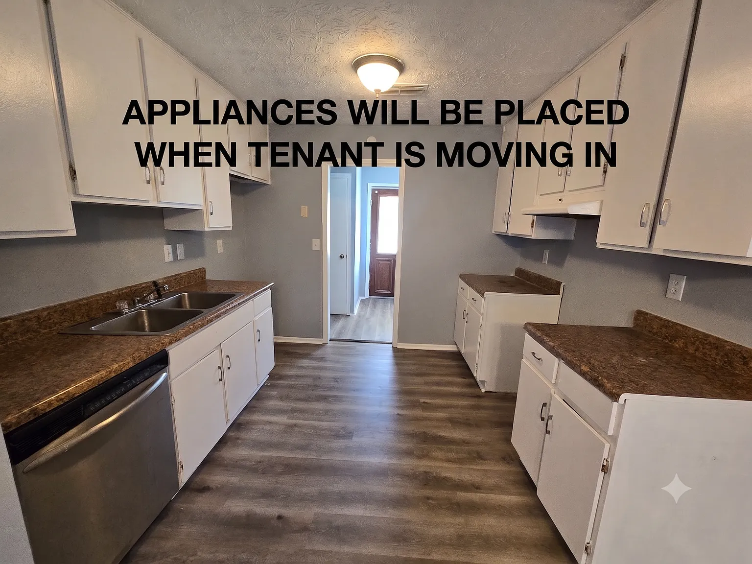3 bed, 1271 sqft, $1,350 — Photo 2