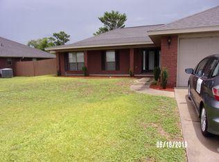 1904 Bay Pine Cir, Gulf Breeze, FL 32563