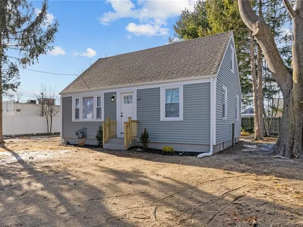 117 Kenneth Ave, Warwick, RI 02889