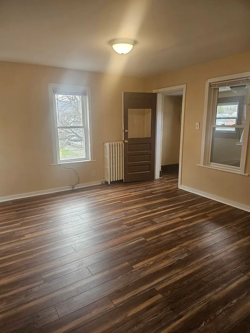815 N 2nd St #201 photo 1