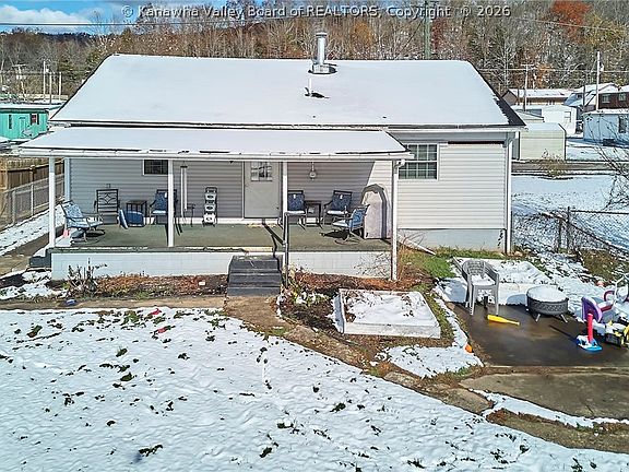 2nd image of 618 2nd Ave