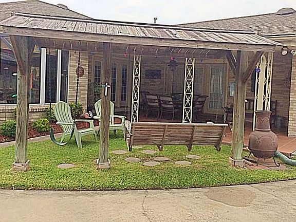 2nd image of 3601 Ferran Dr