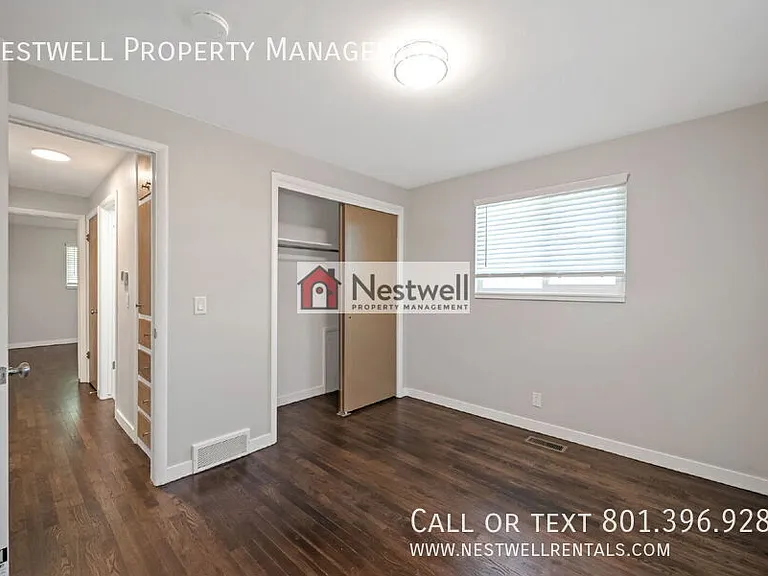 2543 E 3300 S — Photo 12