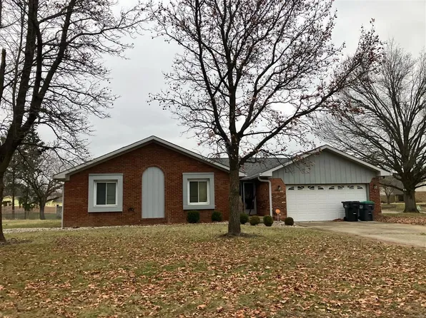 1050 Laguna Ln, Greenwood, IN 46143