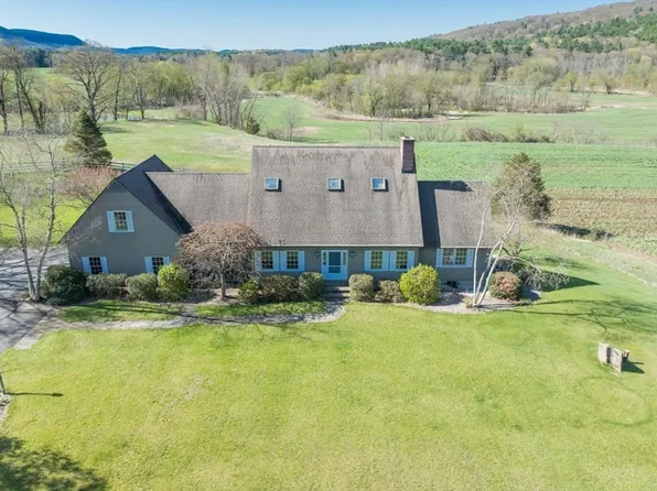 1166 Rannapo Rd, Sheffield, MA 01257