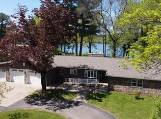 1760 Riverwood Ln, Wisconsin Rapids, WI 54494