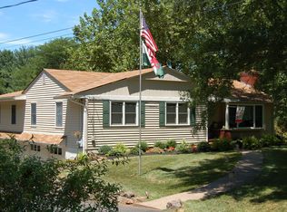 559 Meadow Rd, Bridgewater, NJ 08807