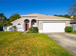 322 Fountainview Cir, Oldsmar, FL 34677