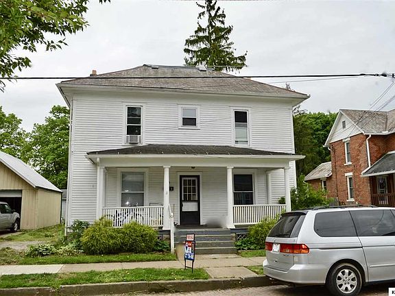 2nd image of 216 E Hamtramck St