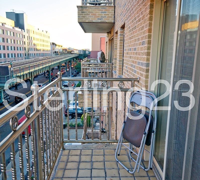 1st image of 3132 31st St #4A