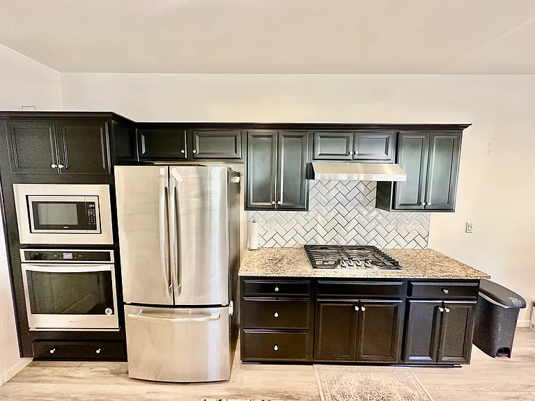 241 Aria Ave S — Photo 14