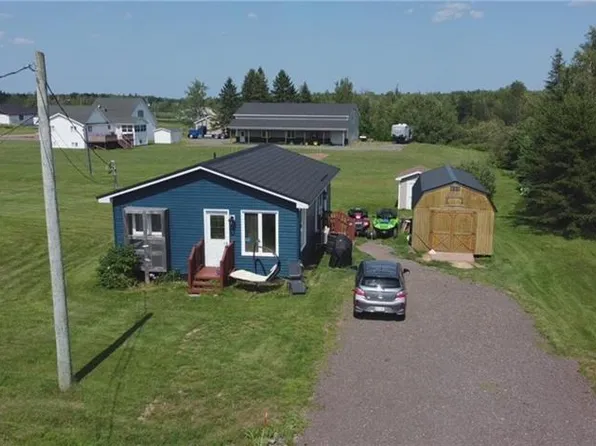13 Roy St, Saint Antoine, NB E4V 1H6