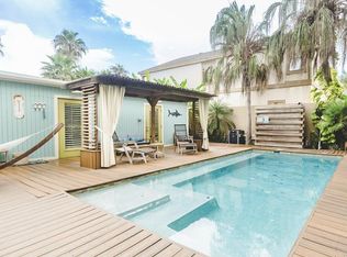 121 E Swordfish St, South Padre Island, TX 78597