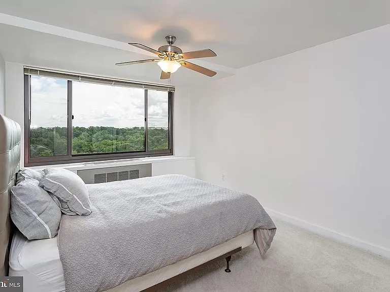 1021 Arlington Blvd #728 — Photo 9