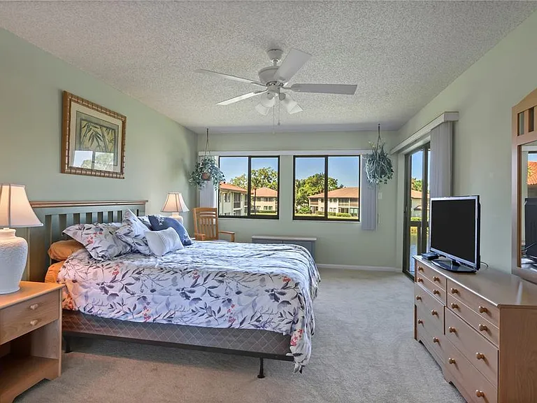 5205 Lake Village Dr #16 — Photo 14