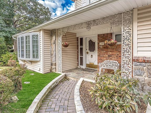 3rd image of 288 Marie Ct