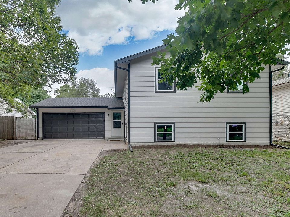 1st image of 2814 W Anita Ave