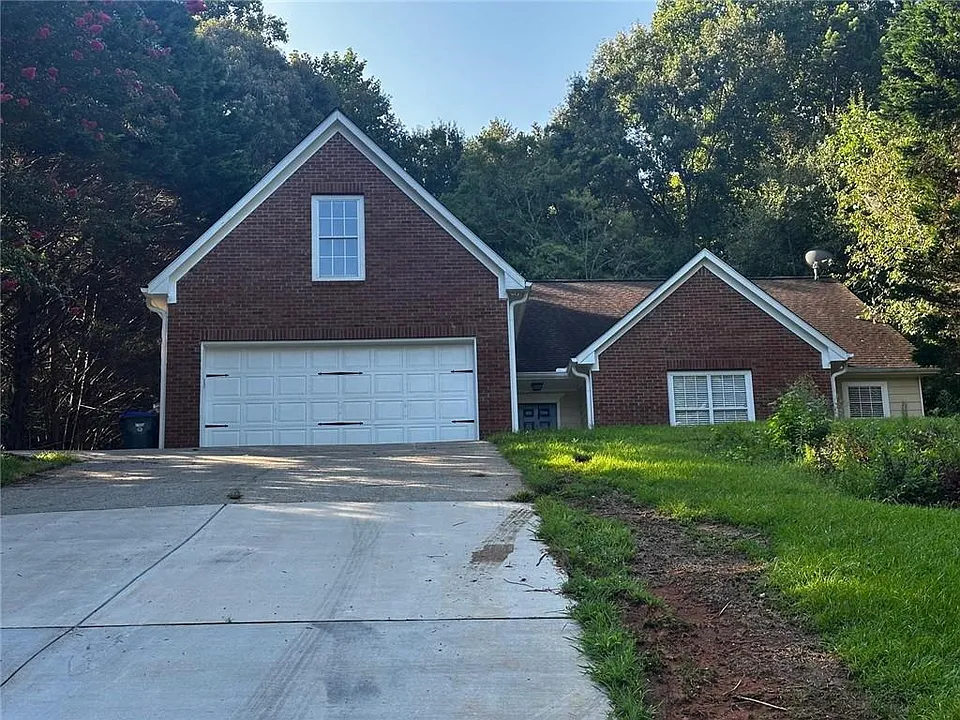 1055 Chatham Rd