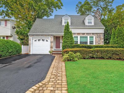 1729 Gormley Avenue, Merrick, NY, 11566