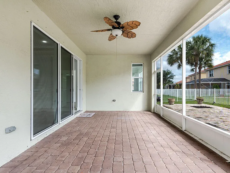 1367 NW Leonardo Cir — Photo 33