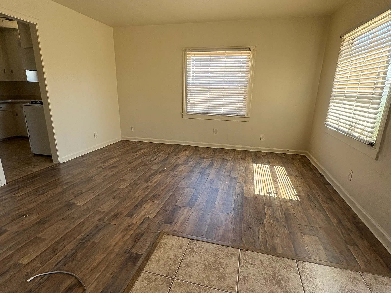 2 bed, 680 sqft, $1,600 — Photo 2