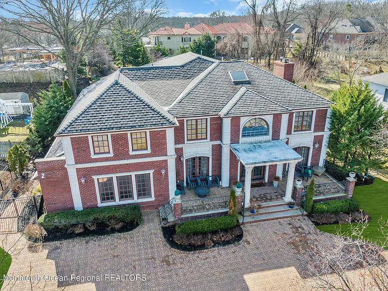 13 Valley Forge Rd — Photo 63
