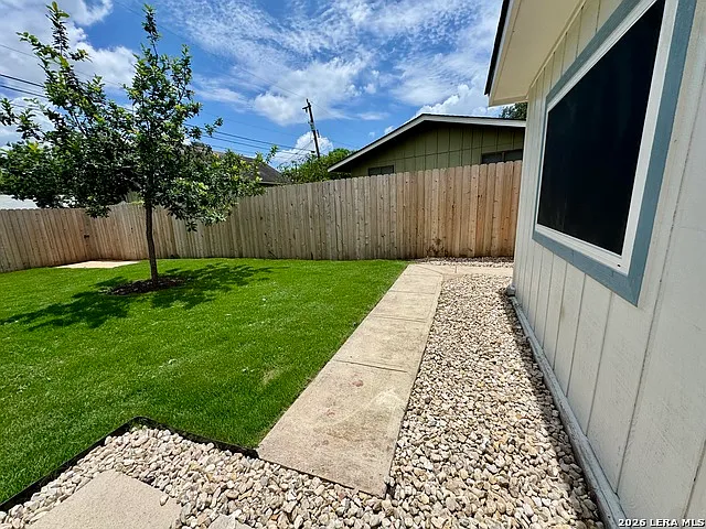 4110 Hunters Gln — Photo 26