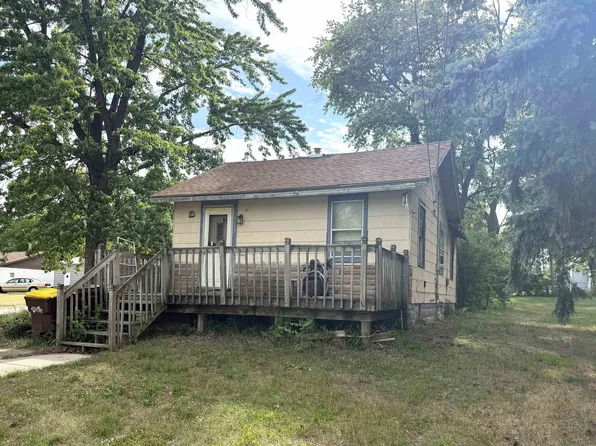 3037 Collins St, Rockford, IL 61109