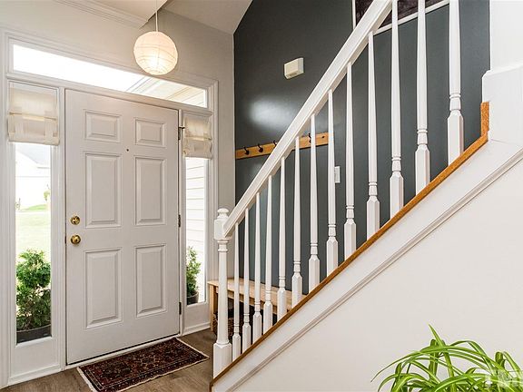 3rd image of 248 Stansbury Ln