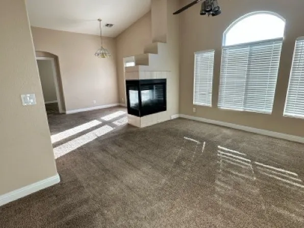 6717 Lookout Lodge Ln Unit 1, North Las Vegas, NV 89084
