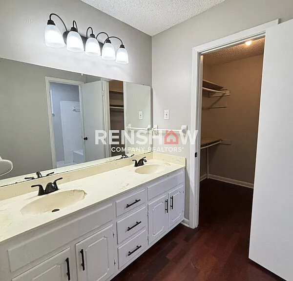 2302 Hawksmoor Pl — Photo 32