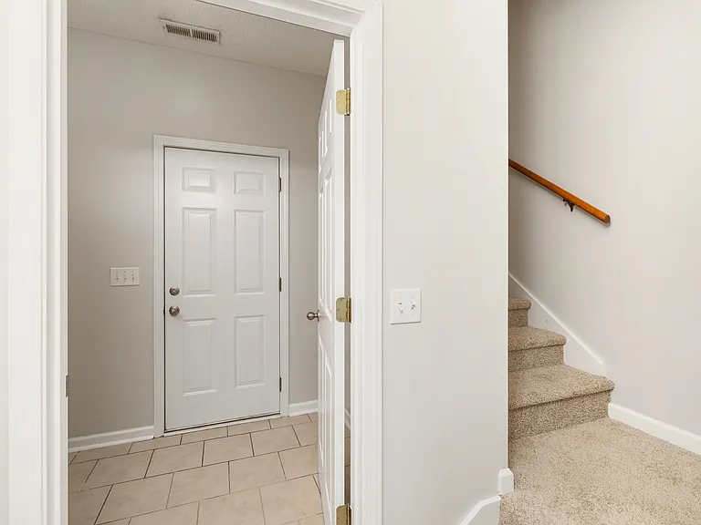 1755 Titanic Ct — Photo 19