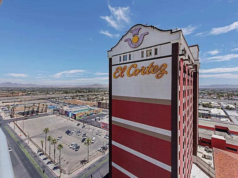 150 Las Vegas Blvd #1513 — Photo 35