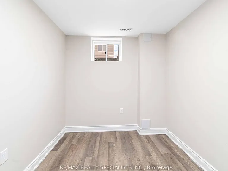 98 Benhurst Cres #BASEMENT — Photo 12