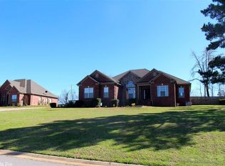 6 E Chateau Estate Dr, Greenbrier, AR 72058